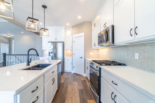 11761 Baikal Pass, Fort Wayne, IN 46818