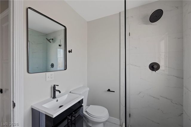 913 South 3rd Street E, Las Vegas, NV 89101