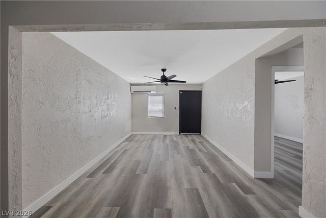 913 South 3rd Street E, Las Vegas, NV 89101