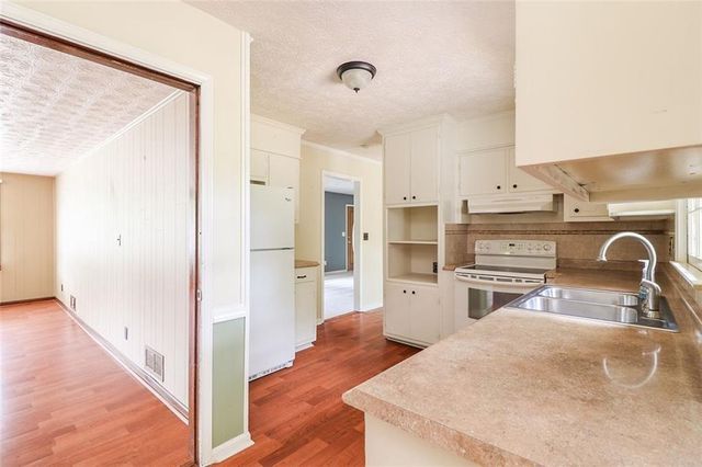 1291 Stephens Street SW, Lilburn, GA 30047