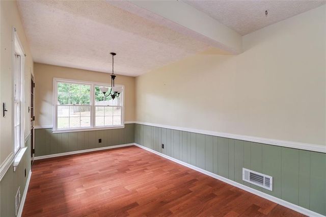 1291 Stephens Street SW, Lilburn, GA 30047