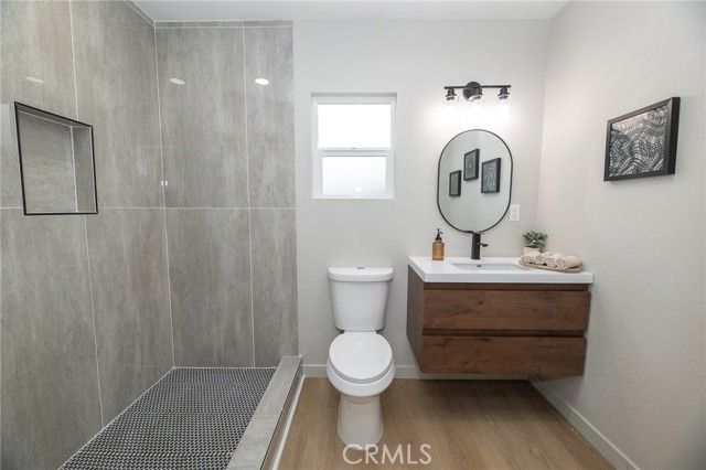 7310 Bluff, Downey, CA 90240