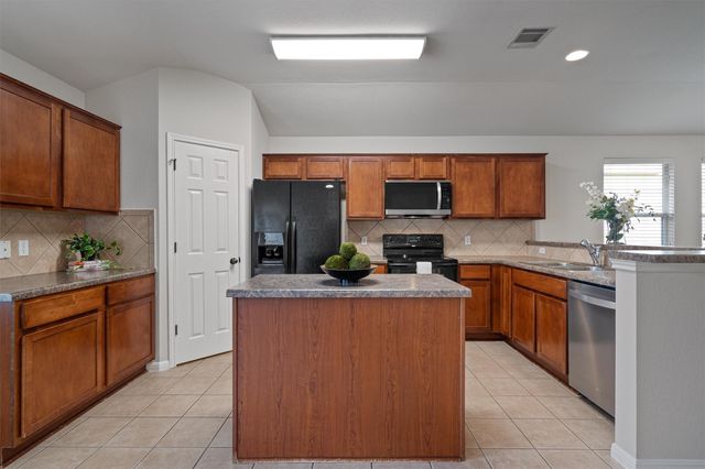 7811 Buckmeadow DR, Georgetown, TX 78628