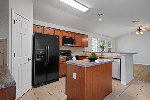 7811 Buckmeadow DR, Georgetown, TX 78628