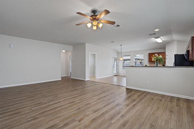 7811 Buckmeadow DR, Georgetown, TX 78628