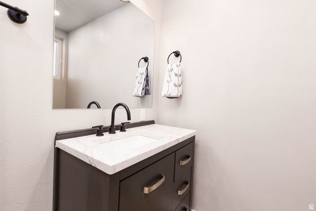 70 N MAIN, Aurora, UT 84620