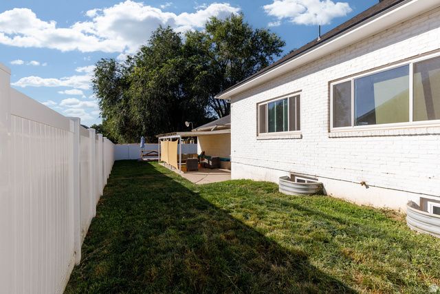 70 N MAIN, Aurora, UT 84620