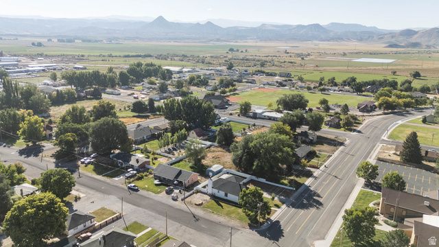 70 N MAIN, Aurora, UT 84620