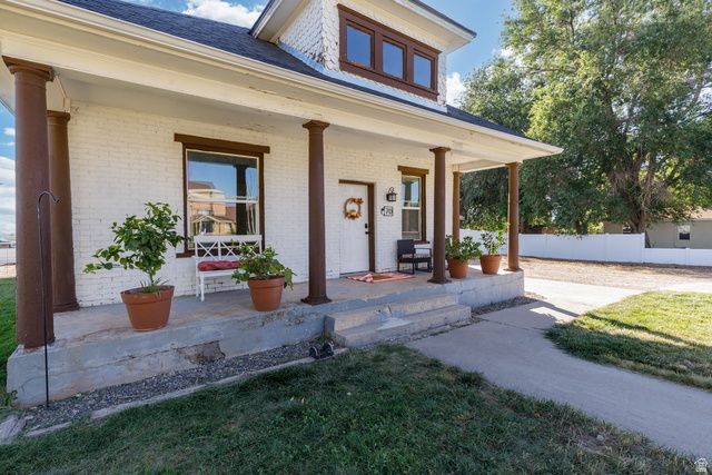 70 N MAIN, Aurora, UT 84620