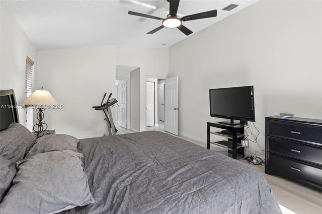 13224 NW 12th St, Pembroke Pines, FL 33028