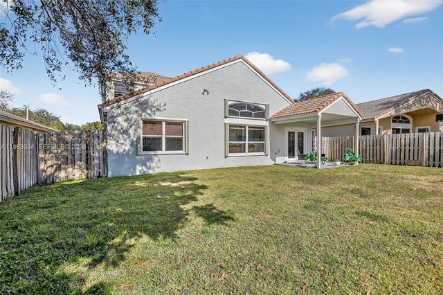 13224 NW 12th St, Pembroke Pines, FL 33028