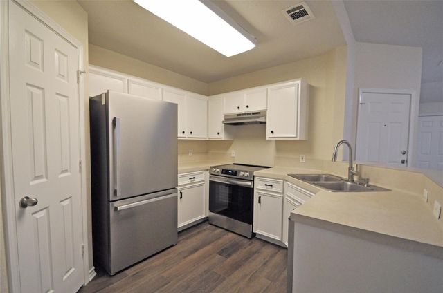 13350 Water Oak LN A, Austin, TX 78729