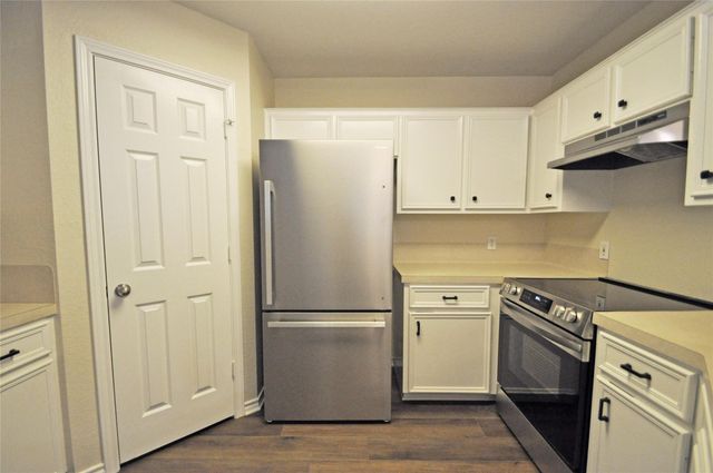 13350 Water Oak LN A, Austin, TX 78729