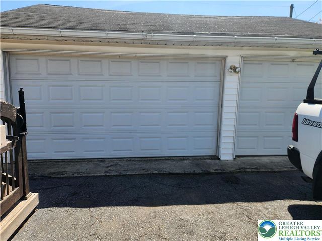 18 George Avenue, Upper Nazareth Twp, PA 18064