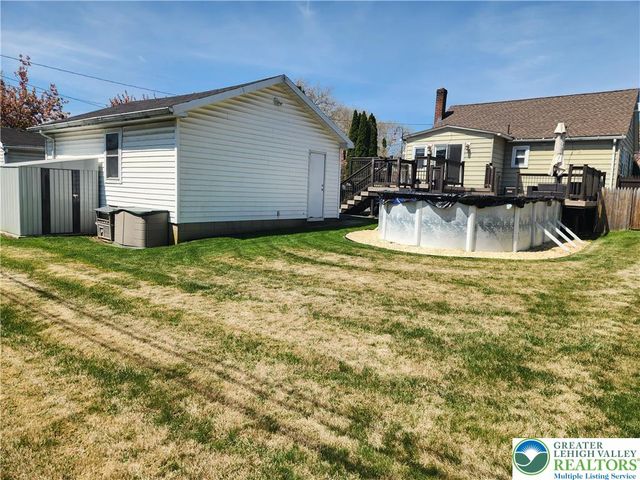 18 George Avenue, Upper Nazareth Twp, PA 18064