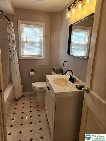 18 George Avenue, Upper Nazareth Twp, PA 18064