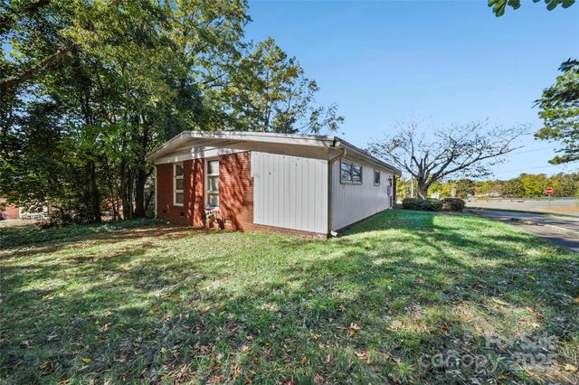 738 Pierson Drive, Charlotte, NC 28205