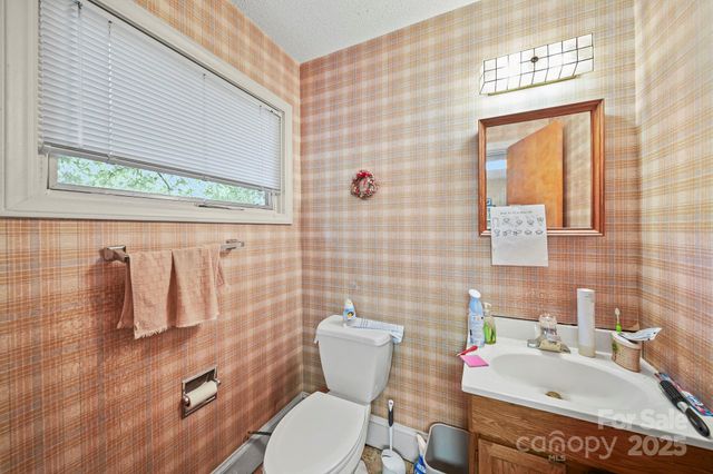 738 Pierson Drive, Charlotte, NC 28205