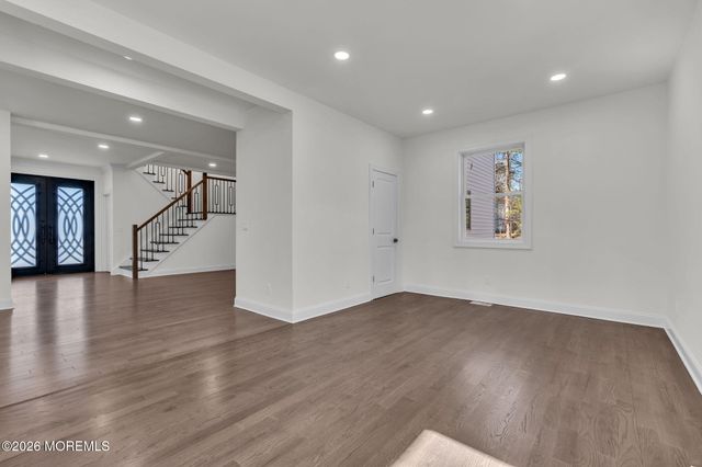 58 Fish Hawk Drive, Middletown, NJ 07748