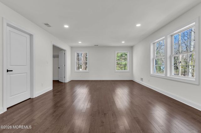 58 Fish Hawk Drive, Middletown, NJ 07748