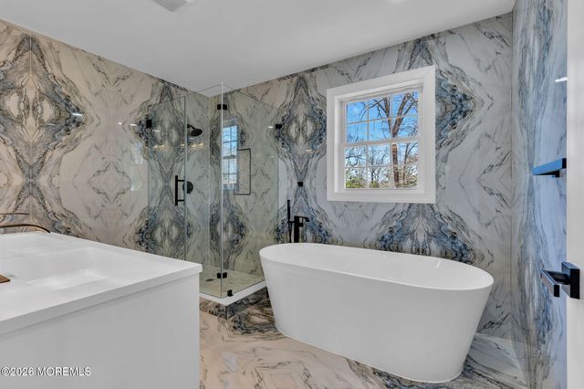 58 Fish Hawk Drive, Middletown, NJ 07748