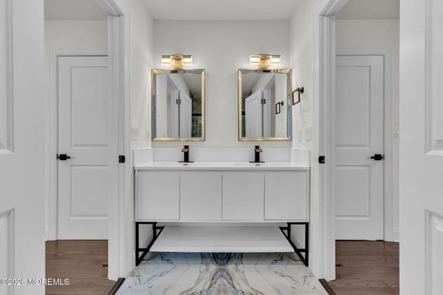 58 Fish Hawk Drive, Middletown, NJ 07748