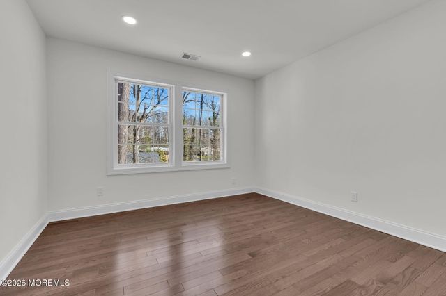 58 Fish Hawk Drive, Middletown, NJ 07748