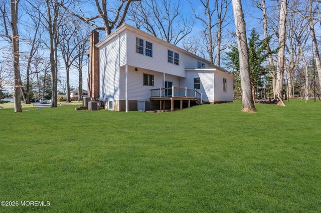 58 Fish Hawk Drive, Middletown, NJ 07748