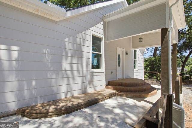 162 Falls Road, Toccoa, GA 30577