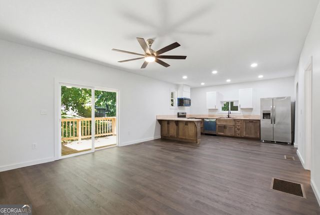 162 Falls Road, Toccoa, GA 30577