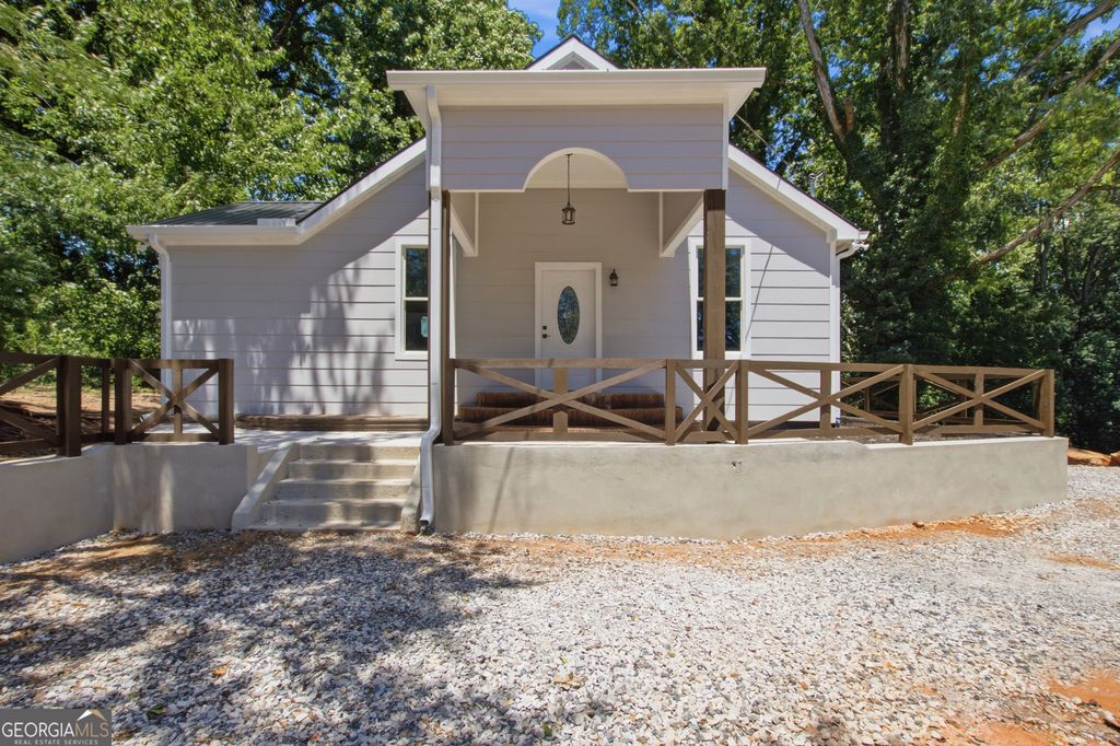 162 Falls Road, Toccoa, GA 30577