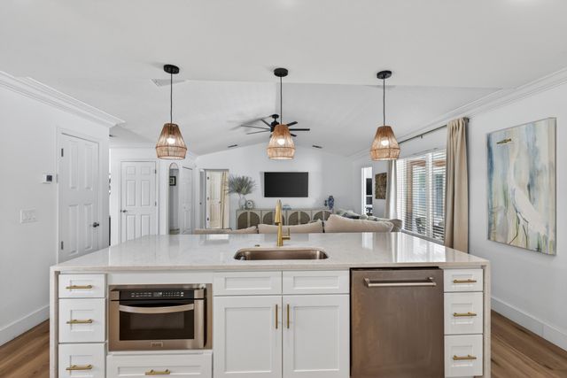 209 Santa Barbara Avenue, Santa Rosa Beach, FL 32459