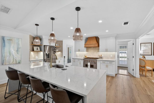 209 Santa Barbara Avenue, Santa Rosa Beach, FL 32459