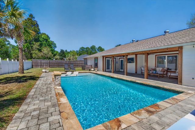 209 Santa Barbara Avenue, Santa Rosa Beach, FL 32459