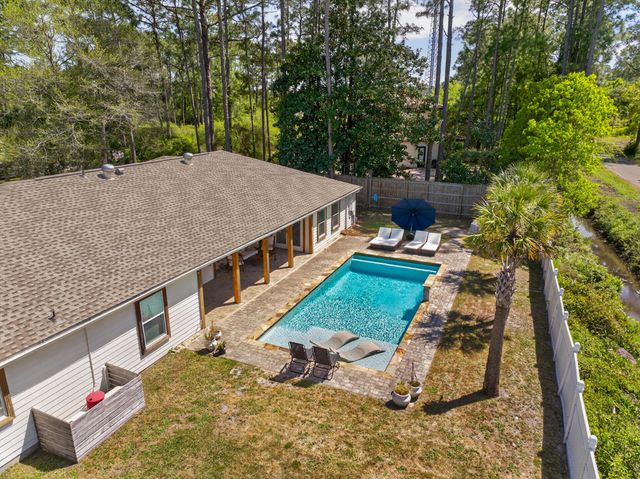 209 Santa Barbara Avenue, Santa Rosa Beach, FL 32459