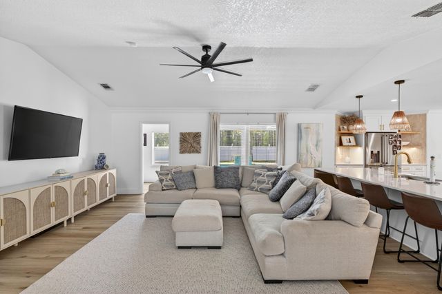 209 Santa Barbara Avenue, Santa Rosa Beach, FL 32459