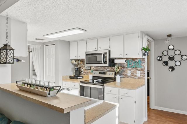 12231 ARMENIA GABLES CIRCLE, Tampa, FL 33612