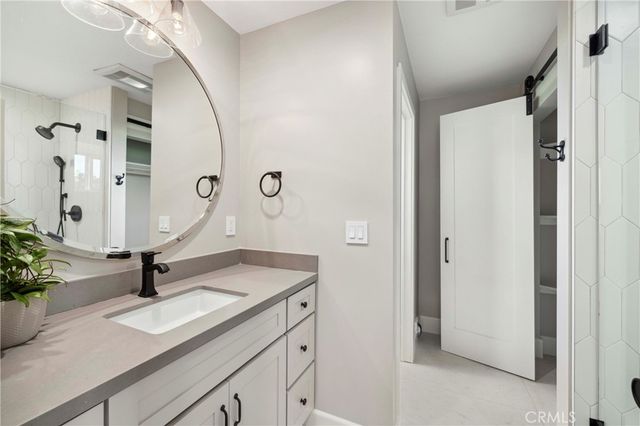 354 La Perle Lane, Costa Mesa, CA 92627