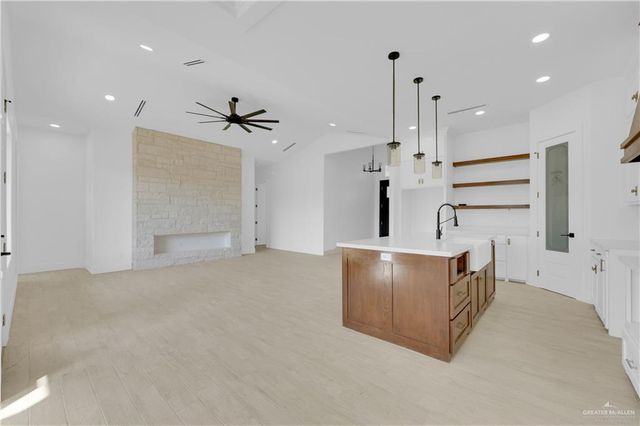 2610 Sunrise Lane, Weslaco, TX 78596