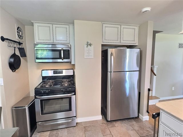 488 Lamarck Drive, Cheektowaga, NY 14225