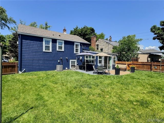 488 Lamarck Drive, Cheektowaga, NY 14225