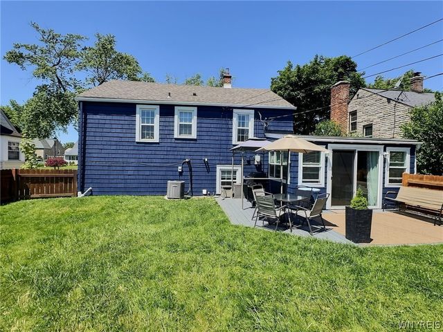 488 Lamarck Drive, Cheektowaga, NY 14225