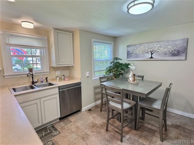 488 Lamarck Drive, Cheektowaga, NY 14225