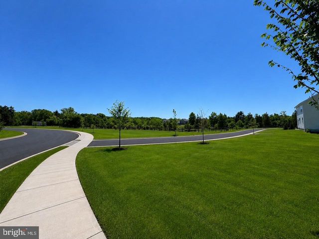 3075 MARTHA WAY, Pennsburg, PA 18073