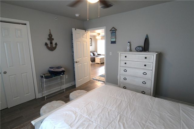 1809 Hillcrest, Rockport, TX 78382