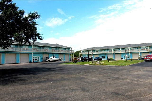 1809 Hillcrest, Rockport, TX 78382