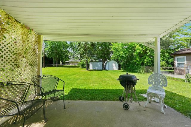 704 Brentwood Circle, Auburn, IN 46706