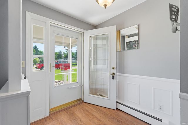 704 Brentwood Circle, Auburn, IN 46706