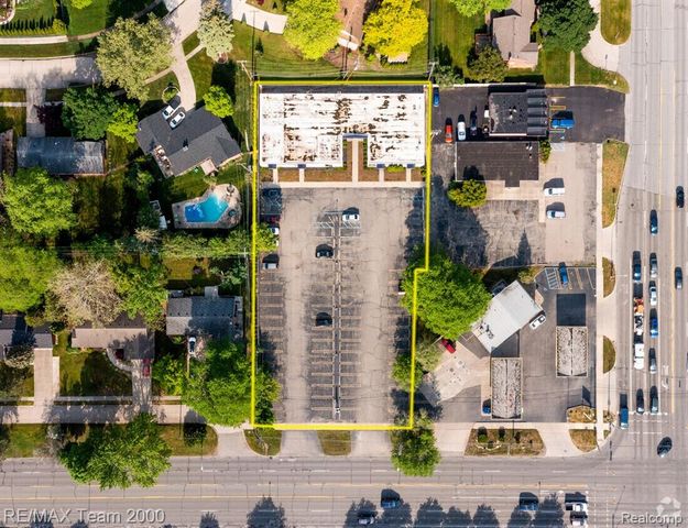 16985 Farmington Road, Livonia, MI 48154