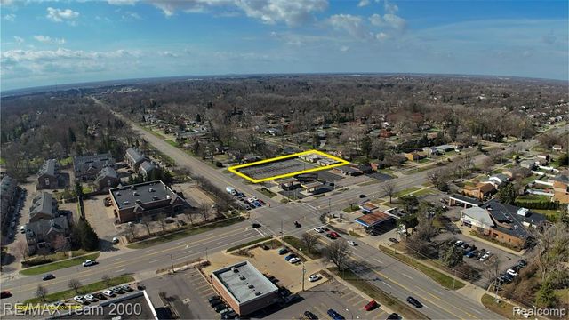 16985 Farmington Road, Livonia, MI 48154